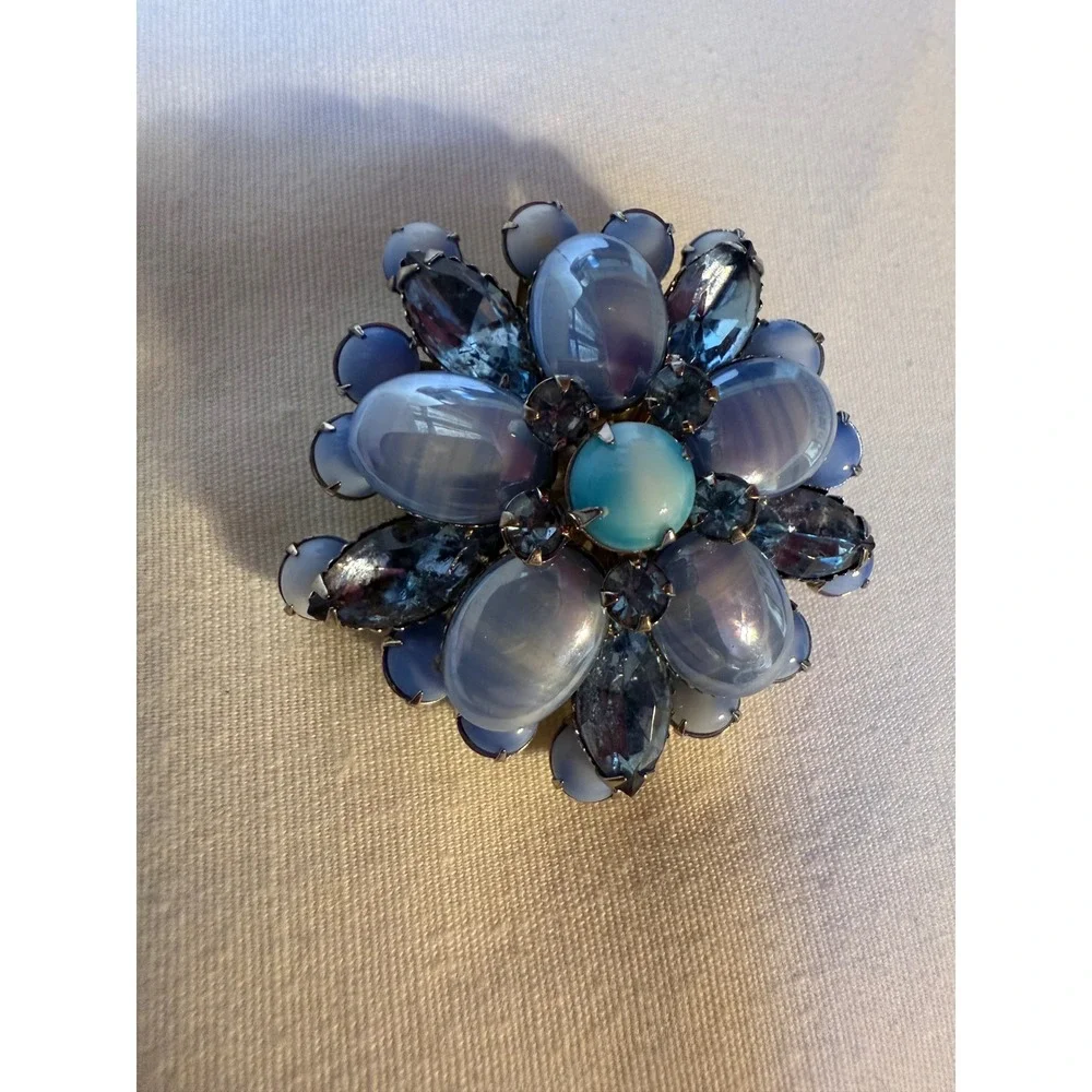 Vintage Blue Crystal Flower Brooch Pin‎ Statement Jewelry Women